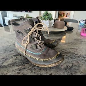 Womens Sorel Boot. Only worn a few times.